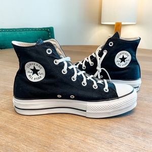 Converse Lift Chuck Taylor Platform - Size 9.5